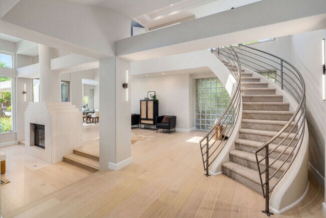 Foto del edificio - 4257 Golden Oak Ct