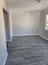 Building Photo - 4010 1/2 Rockwood St