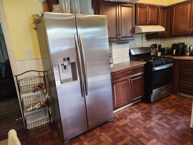 Building Photo - 55 Worrall Ave