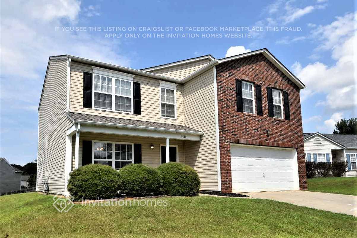 Foto principal - 9619 Duxford Ln