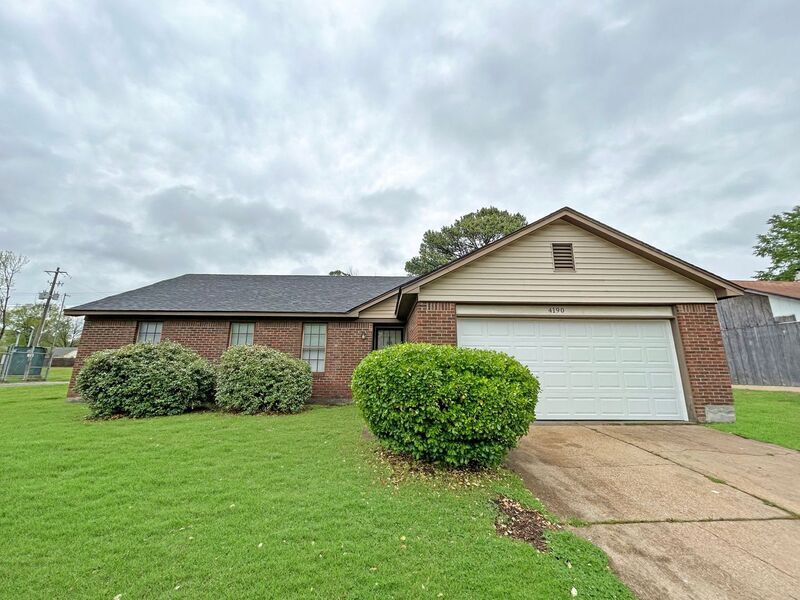 Primary Photo - 4190 Runningbrook Cir