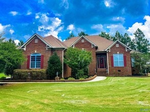 Building Photo - 100 Mayfair Ct