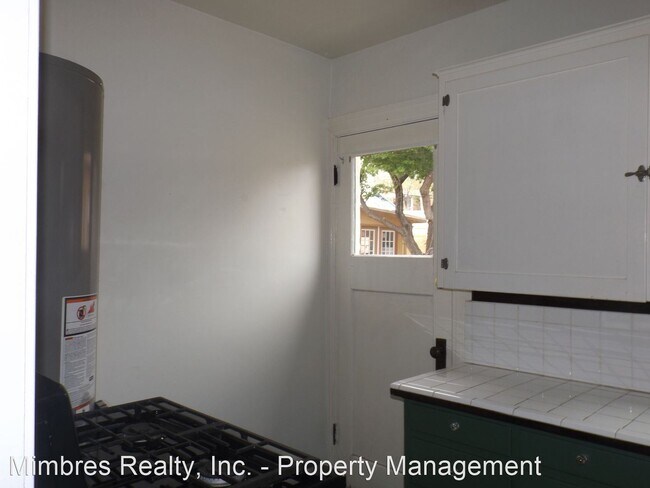 Building Photo - 1 br, 1 bath House - 807 W. Black St