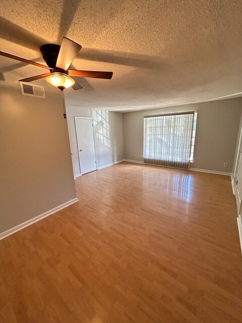 Living Room - 129 Stonewall St