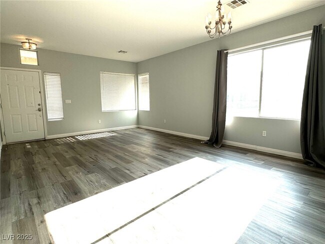 Foto del edificio - 10668 Oak Apple Ave