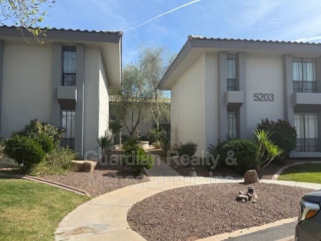 Foto del edificio - 5203 N 24th St