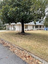 Building Photo - 475 Maxwell Rd