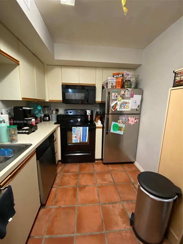 15579 Miami Lakeway N Unit 209, Miami Lakes, FL 33014 Condo for Rent