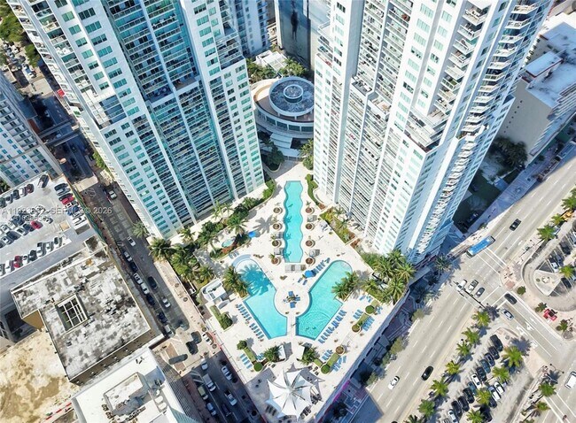 Foto del edificio - 253 NE 2nd St