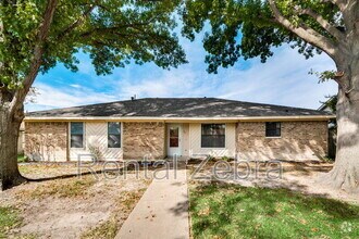 Building Photo - 500 Woodhollow Dr