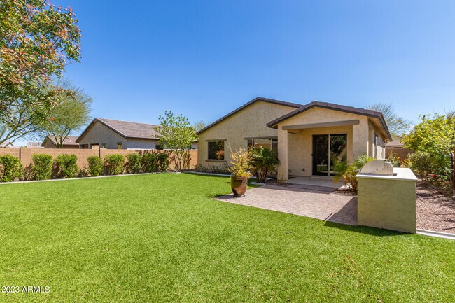 Building Photo - 20556 W Park Meadows Dr