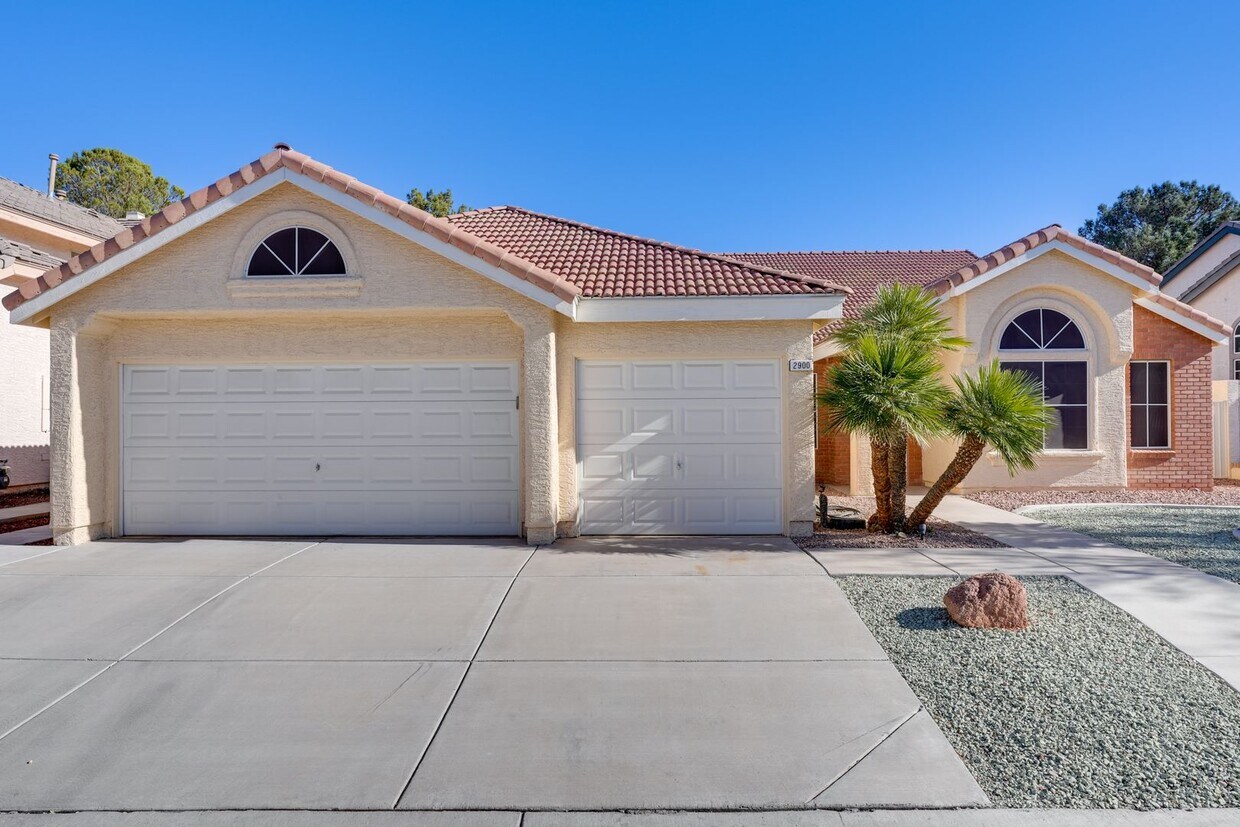 Primary Photo - Beautiful Single Story Home !