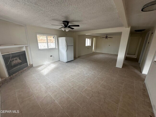 Building Photo - 773 Lupe Anna Ln