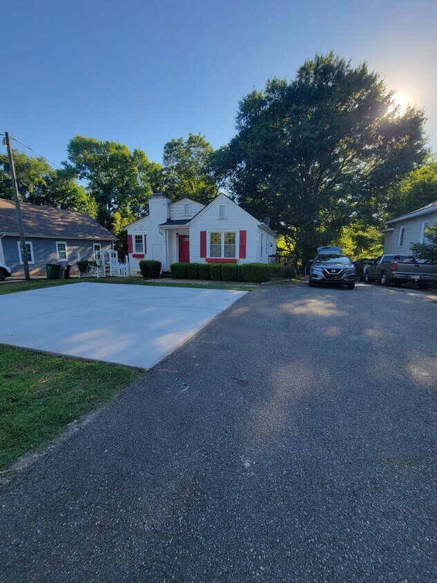Foto principal - 6407 Highland Ave