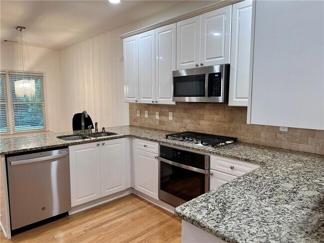 Foto del edificio - 4455 Mariners Ridge
