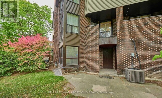Building Photo - 10 Lofty Hill Way