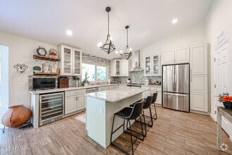 Building Photo - 9085 E Windrose Dr