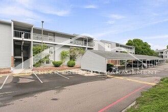 Building Photo - 3141 S Tamarac Dr