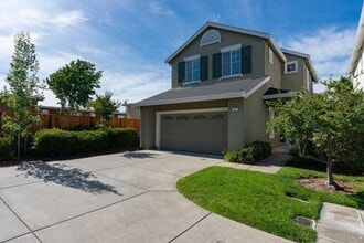 Building Photo - 7 Sanderling Ct
