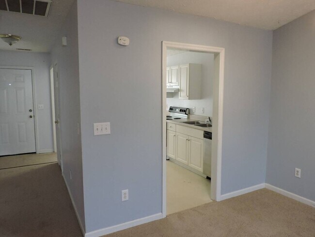 Foto del edificio - Location, Location, Location!!