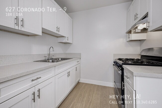 Foto del edificio - 627 N Coronado St