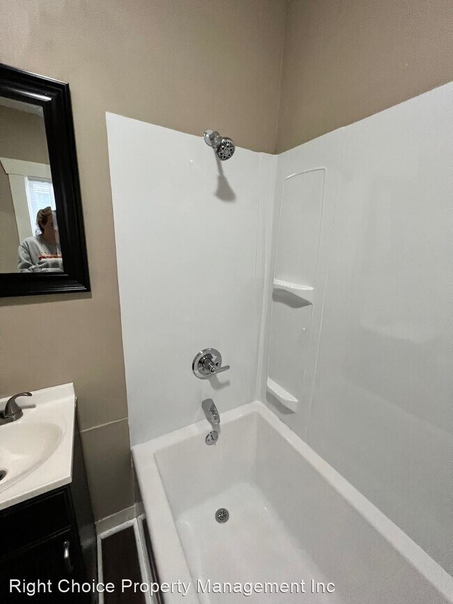 Building Photo - 5 br, 1 bath House - 3913 Terrace Avenue