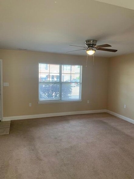 Building Photo - 1615 Manchester Trail NE