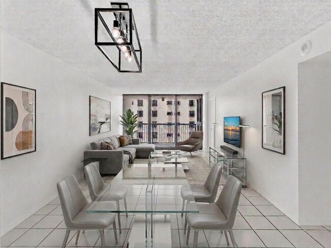 Building Photo - 2655 Collins Ave