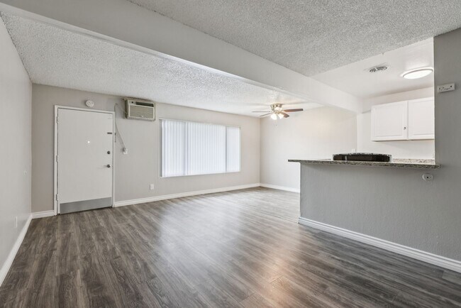 Interior Photo - Glen Forest Apartments