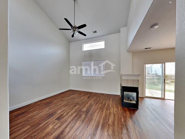 Foto del edificio - 19751 E 58th Pl