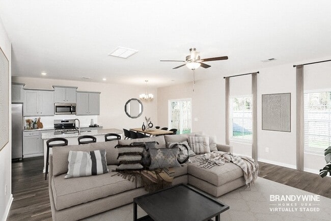 Building Photo - 321 Redmoss Dr