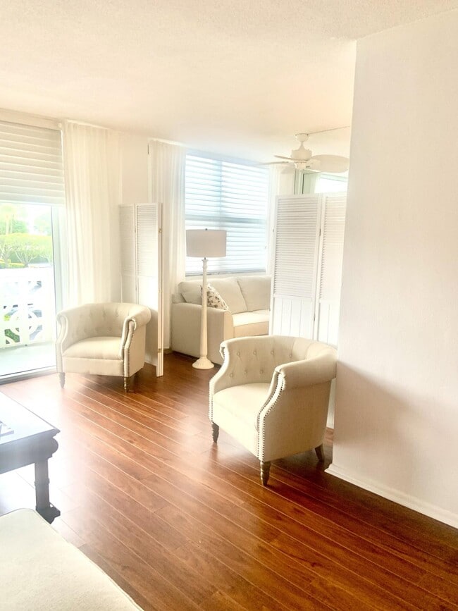 Foto del edificio - 2840 S Ocean Blvd