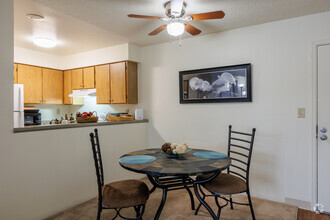 Sunchase Apartments photo'