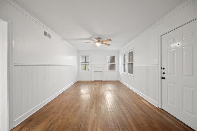 Building Photo - 4605 Harmon Ave