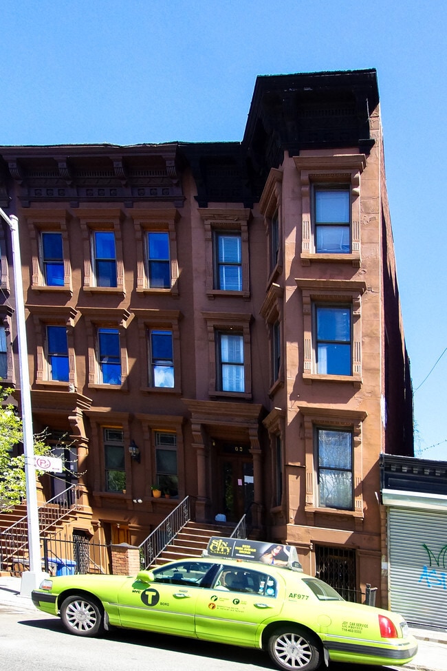 Building Photo - 103 W 131st St