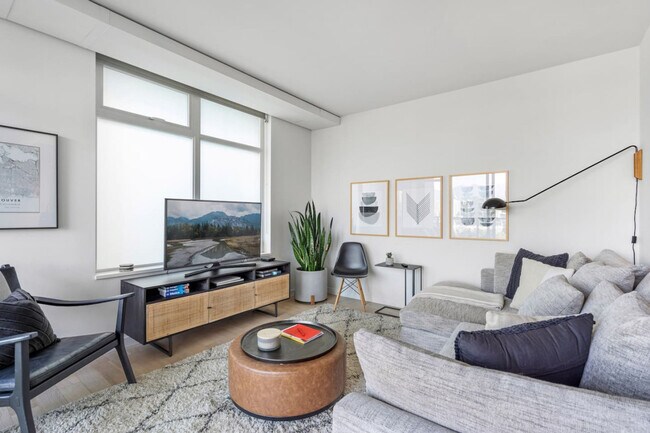 Photo du bâtiment - 728 W 8th Ave