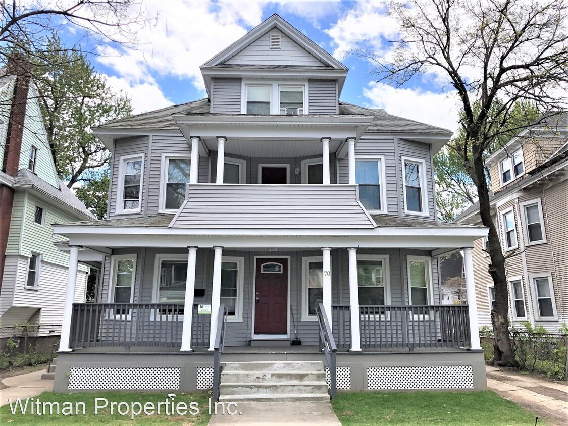 Primary Photo - 68-70 Oak Grove Ave
