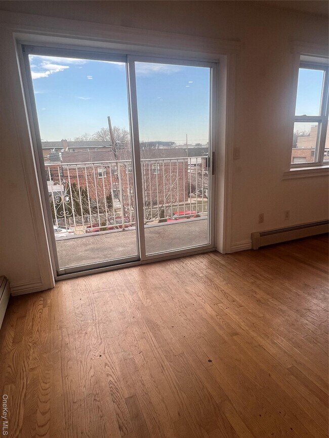 Foto del edificio - 20-05 Hazen St