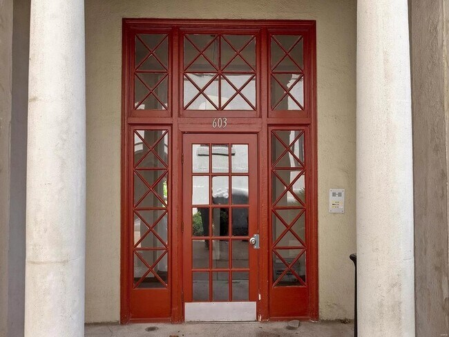 Building Photo - 603 Westgate Ave