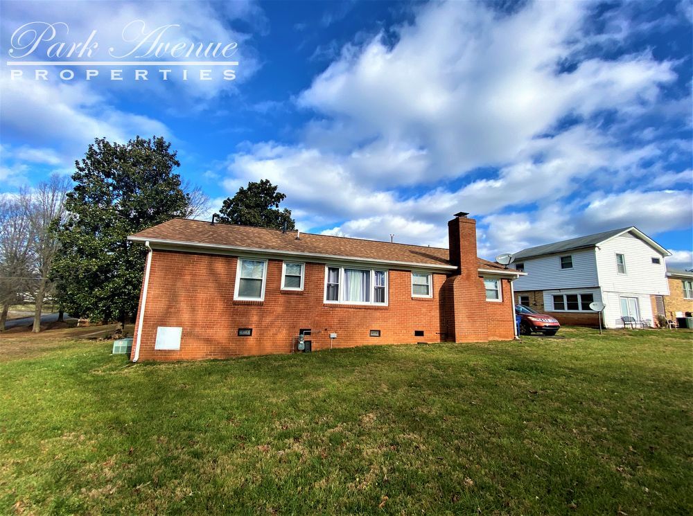 Building Photo - 3120 Flanders Dr  PENDING LEASE