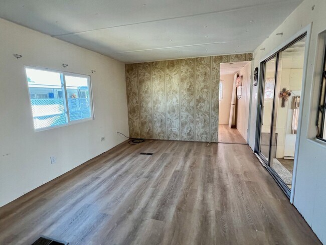 Building Photo - 3 bed 2 bath home in Harbor Cove