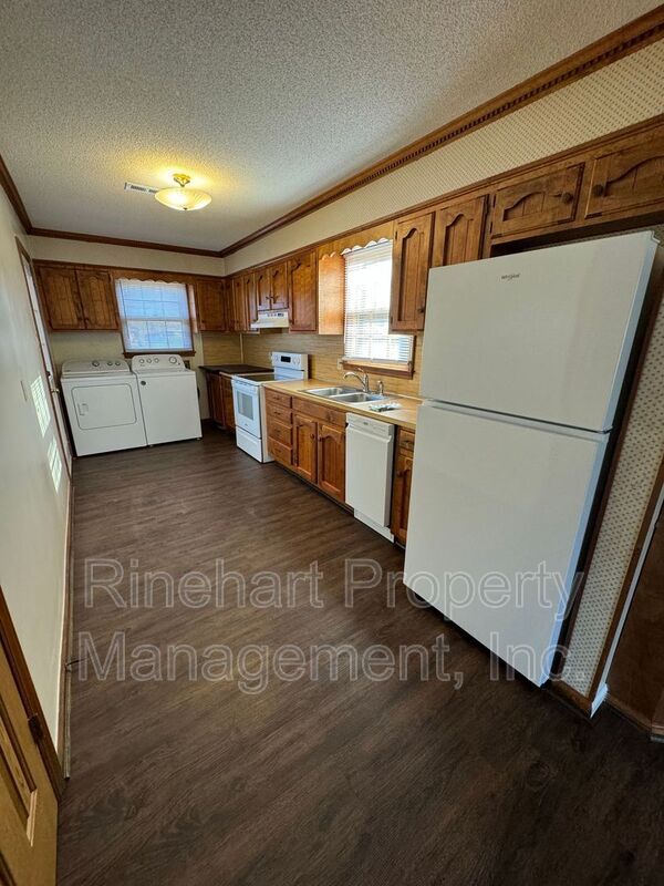 Building Photo - 470 Kimbrell St