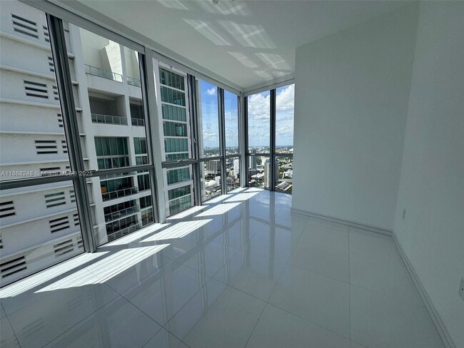 Building Photo - 1100 Biscayne Blvd
