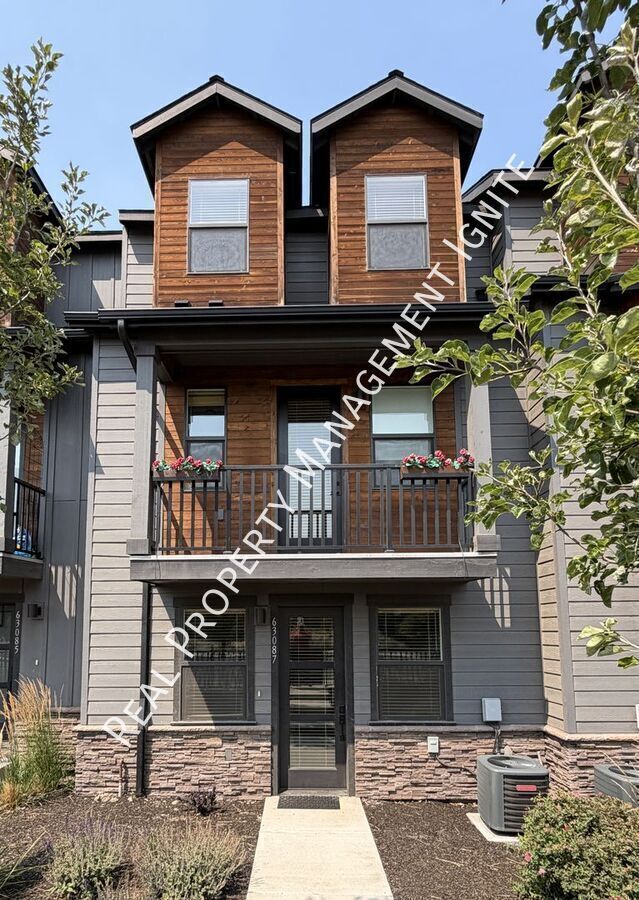 Building Photo - 63087 Boyd Acres Rd