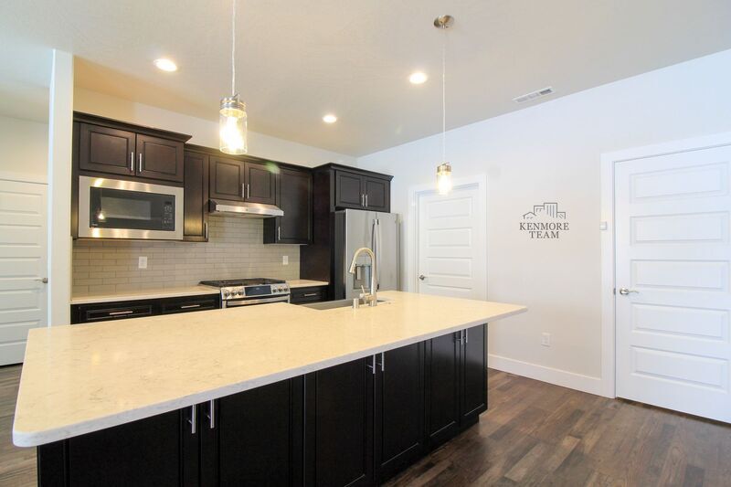 Foto principal - 1025 Klikitat St