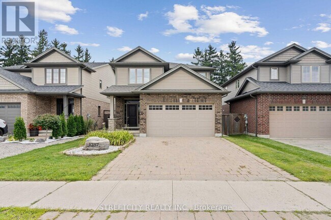 Photo du bâtiment - 1287 Howlett Cir