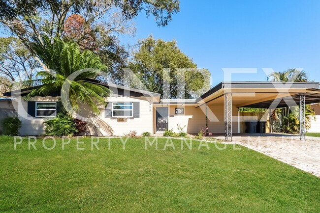 Building Photo - 3 Bedroom Ranch with Awesome Backyard Setup!