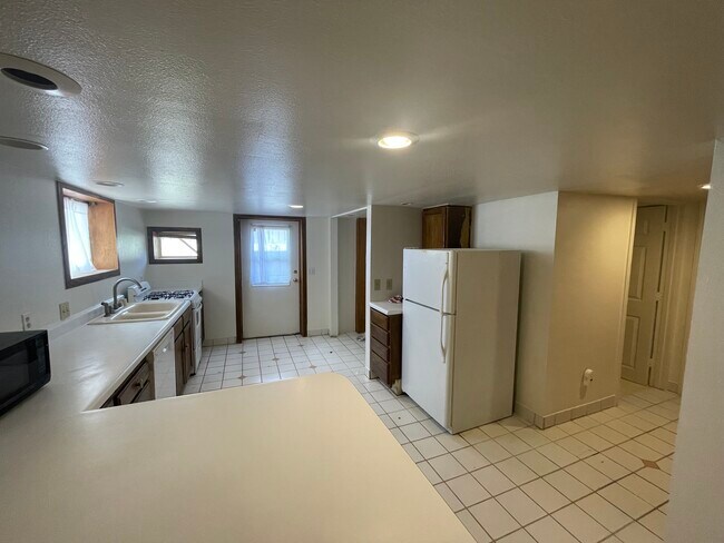 Kitchen - 5680 S 1300 E
