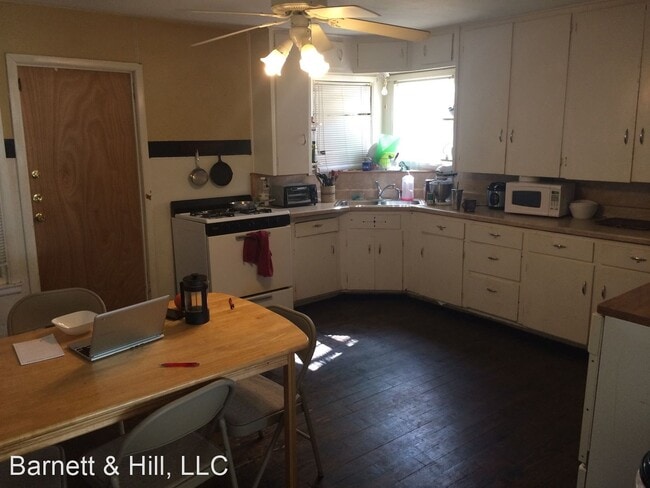 Building Photo - 2 br, 1 bath House - 841 EN 13th st