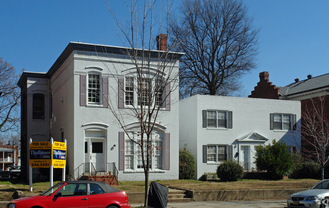 Foto del edificio - Fan Apartment Complex